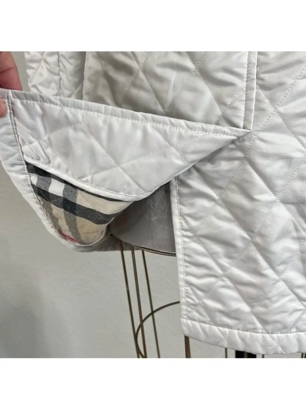 Burberry White Quilted Trench Coat Belted Jacket - Picture 8 of 16